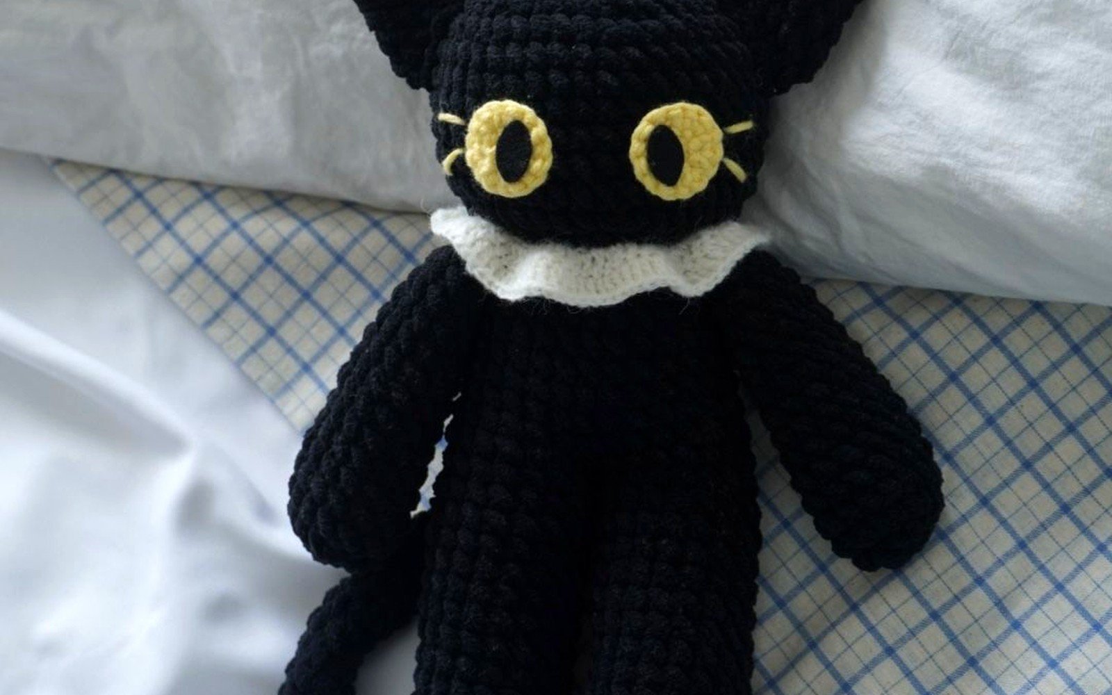 Crochet Cat Pattern: Feline Amigurumi Tutorials